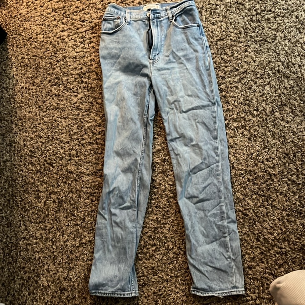 Abercrombie Curve Love Ultra High Rise Ankle Straight Jean